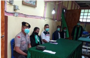 PS. Kanit Binmas dan PS. Kanit Reskrim Plolsek Nirunmas Polres MTB laksanakan Sosialisasi New Normal kepada perangkat Pelayan Ibadah Gereja Betlehem Waturu