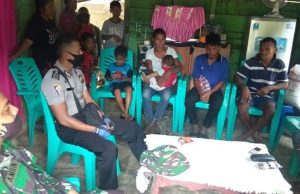 Lewat Giat Door To Door Sistem, Bhabinkamtibmas Bersinergis Dengan Babinsa Desa Batuh Putih Dalam Penyelesaian Masalah