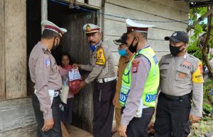 Jelang Hari Bhayngkara Ke-74, Sat Lantas Polres MTB Berbagi Kasih