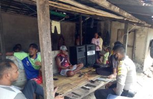 Ditengah Pandemi Covid 19, Bhabinkamtibmas Desa Werain Mengajak Warga Untuk Berkebun