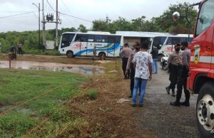 Kabag Ops Polres MTB Pimpin Personil Satgas Aman Nusa II bersama TNI dan Petugas Medis Gustu, Amankan Kedatangan Penumpang KM. Sabuk Nusantara 103