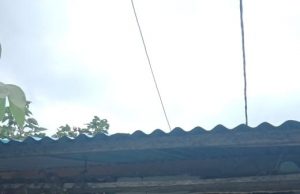 Bhabinkamtibmas Awear lama Giat Binluh kepada Bapak Poli Tutuboi