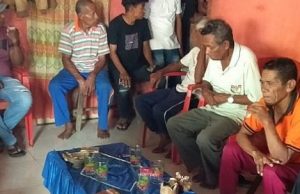 Bhabinkamtibmas, Babinsa dan Pemerintah Desa selesaikan masalah penganiayaan di Desa Batuputih