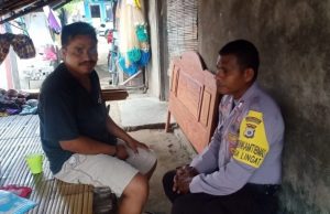 Bhabinkamtibmas Lingat berkoordinasi dengan Panitia Pilkades