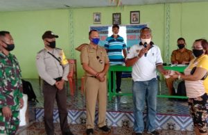 Bhabinkamtibmas Ritabel amankan Giat Pembagian BLT