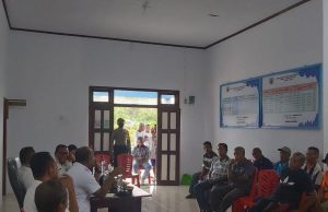 Bhabinkamtibmas Sangliat Dol hadiri dan amankan Musyawarah Penjaringan Balon Kades
