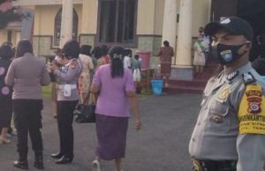 Bhabinkamtibmas Sifnana hadiri amankan Giat Misa di Desa binaan