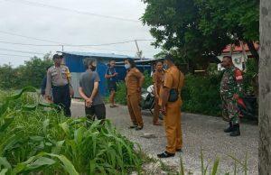 Bhabinkamtibmas Sifnana Amankan Pengukuran Lahan Milik Bapak Zakarias Samponu