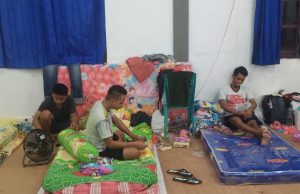 Petugas Jaga Lokasi Karantina Terpusat di Aula Bhayangkara Polres MTB Rutin Giat Pengecekan Peserta karantina