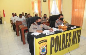 Waka Polres bersama Para Kabag dan Kasat Polres MTB Ikuti Giat Vidcon bersama Bapak Irwasda Maluku