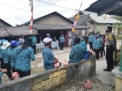 Bhabinkamtibmas Amdasa Amankan Lomba Dasawisma Ibu – Ibu PKK