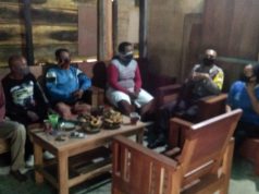 Sambang dan Giat AKB Bhabinkamtibmas Kabiarat kepada Warga
