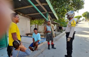 Giat Sambang Bhabinkamtibmas Alusi Kelaan berikan tata cara Penerapan Protokol Kesehatan Covid-19