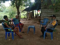 Bhabinkamtibmas Desa persiapan Ilngei Barat Laksanakan Giat DDS ke Keluarga Bapak Agustinus Lolonlun