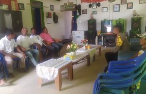 Bhabinkamtibmas Lermatang Giat DBK