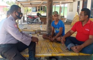 Bhabinkamtibmas Lingat imbau warga Patuhi Protokol Kesehatan Covid-19