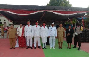 Bhabinkamtibmas Matakus Ikuti Upacara Pengibaran Bendera Merah Putih Peringati HUT RI ke-75 Tahun 2020