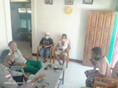 Bhabinkamtibmas Olilit Timur Sambangi dan Binluh Adaptasi Kebiasan Baru Keluarga Samangun