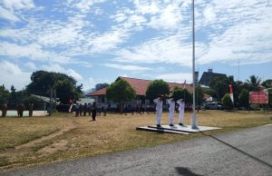 Bhabinkamtibmas Ritabel Ikuti Upacara Pengibaran Bendera Merah Putih Peringati HUT RI ke-75 Tahun 2020