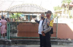 Bhabinkamtibmas Waturu Amankan Pelaksanaan Ibadah Minggu Gereja Bethlehem Desa Waturu
