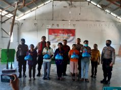 Bhabinkamtibmas Wowonda Laksanakan BBK dan Giat Pembagian Beras Bantuan Kapolri Tahap III
