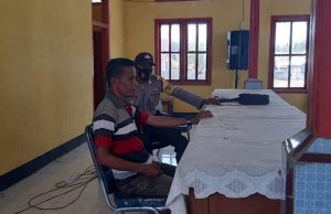 Bhabinkamtibmas Batuputih sambangi Pemdes dan himbau Prokes Covid-19