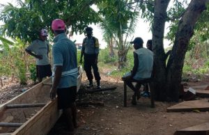 Sambangi Warga Desa, Bhabinkamtibmas Lelingluan Sampaikan Pesan 4M