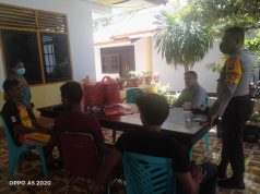 Bhabinkamtibmas Olilit Timur Sambangi Pemuda Gereja dan Sampaikan Protokol Kesehatan Covid-19