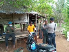 PS. Kanit Binmas Giat Patroli Sambang dan berikan teguran Warga yang tidak patuh Prokes Covid-19