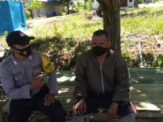 Bhabinkamtibmas Kabiarat Sambangi Bapak Jhon Kundre dan Sampaikan Binluh AKB