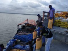 Sambangi KM. Sejahtera, Bhabinkamtibmas Perairan Selaru Sosialisasikan AKB