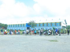 Kegiatan Bakti Sosial lanjutan TNI/Polri dan Masyarakat di Pasar Omele Saumlaki songsong HUT TNI ke-75