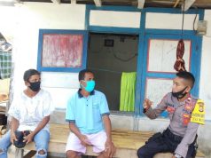 Sambangi Bapak Semmy Awawata dan Bapak Tius Awawata, Bhabinkamtibmas Waturu Ajak Untuk Patuhi Protokol Kesehatan Covid-19