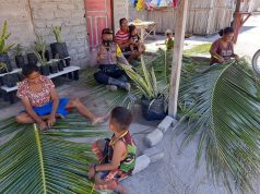 Sambangi Warga Desa, Bhabinkamtibmas Werain Himbau Jalankan Protokol Covid-19