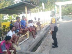 Bhabinkamtibmas Olilit Timur Sambangi Para Pemuda Desa, Mengarahkan Edukasi, Sosialisasi dan Himbauan Pendisiplinan Protokol Kesehatan Pencegahan Covid-19 dan AKB