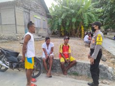 Bhabinkamtibmas Sangliat Dol Sambangi Pemuda Desa Binaan dan Sampaikan Binluh AKB