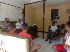 Kanit Reskrim Polsek Tansel bersama personil piket Mako Giat Problem Solving laporan dugaan Kasus Pencurian
