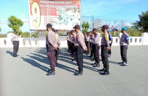 Waka Polsek Tanimbar Selatan giat briving personil usai apel gabungan hari senin