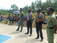 Bhabinkamtibmas Wermatang – Marantutul Laksanakan Giat Apel Pengamanan Pertandingan Bola Volly Persahabatan