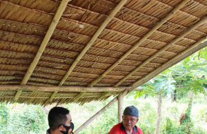 Bhabinkamtibmas Wowonda Laksanakan Giat Patroli Roda Dua di Desa Binaan