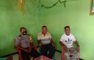 Sambangi Warga Desa, Bhabinkamtibmas Lorulun Sampaikan Pesan 4M