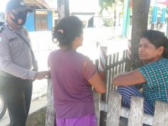 Kepada Beberapa Ibu, Bhabinkamtibmas Wermatang Laksanakan Perimbangan Operasi Yustisi Pendisiplinan Protokol Kesehatan Pencegahan dan Penularan Covid-19
