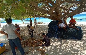 Sambangi Pemuda Desa, Bhabinkamtibmas Matakus Sampaikan Arahan Edukasi, Sosialisasi dan Himbauan Protokol Kesehatan Pencegahan Covid-19