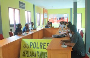 Kapolres Kep. Tanimbar pimpin rapat bersama pengurus GKPII Kab. Kep. Tanimbar