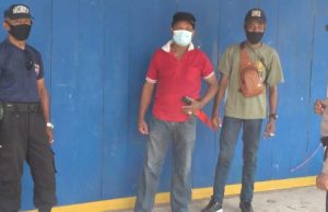 Sambangi Warga Desa, Bhabinkamtibmas Sifnana Sampaikan Edukasi, Sosialisasi dan Himbauan Pendisiplinan Protokol Kesehatan Covid-19 dan Adaptasi Kebiasaan Baru