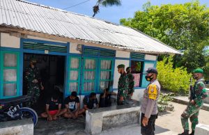 Bhabinkamtibmas Wowonda Sambangi ke Pos.01 Lat Giat Pratugas Satgas Pam Rahwan SNS 734 Saumlaki