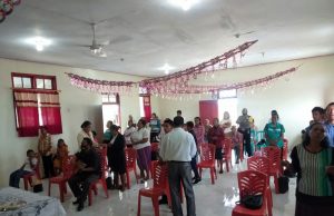 Bhabinkantibmas Adaut Ikuti dan Amankan Ibadah Hari Minggu di Gereja GSJA Filadelfia Adaut