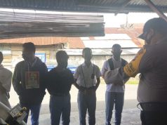 Binluh Kepada Siswa SMK Neg. 1 Saumlaki, Bhabinkamtibmas Kelurahan Saumlaki Sampaikan Arahan Edukasi dan Sosialisasi Protokol Kesehatan Covid-19 dan AKB