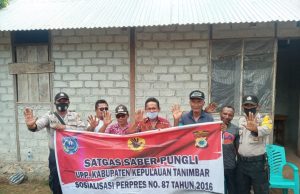 Kepada Warga Desa Binaan, P.S. Kanit Binmas Polsek Tanimbar Utara Bersama Bhabinkamtibmas Lamdesar Timur Sosialisasikan Perpres Nomor 87 Tahun 2016 tentang Satgas Saber Pungli