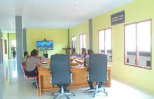 Kapolres Kep. Tanimbar didampingi Waka Polres dan PJU hadiri Giat Vicon Sistem Pelaporan 3M